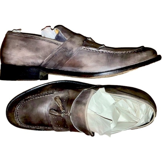 KORS did it again, buttery soft distressed leather loafers w/ brown&grey hughs - Picture 1 of 3